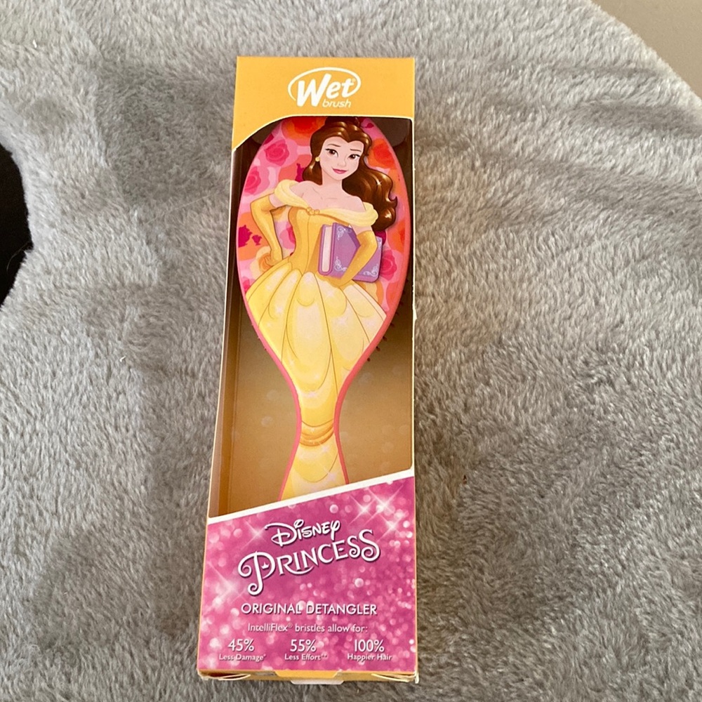 Disney beauty and the beast wet brush brand new
